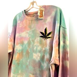 NWT SPENCERS Women’s Size Large Tie Dye Graphic Sweater